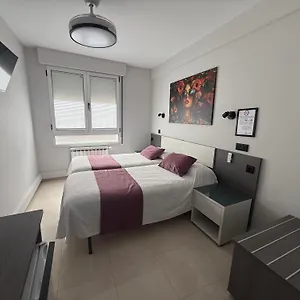 https://hostal-plaza-santander.bilbaohotelsspain.com