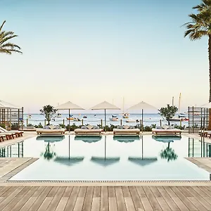 Nobu Ibiza Bay Отель Таламанка