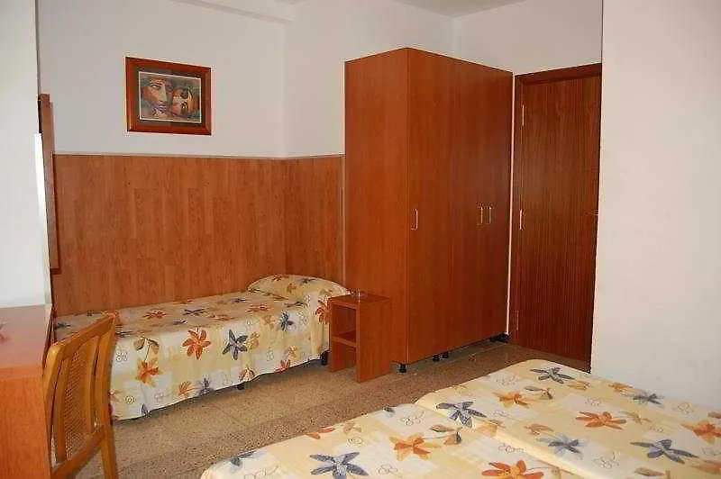 Hostal - Pension El Amigo Lloret de Mar Spain