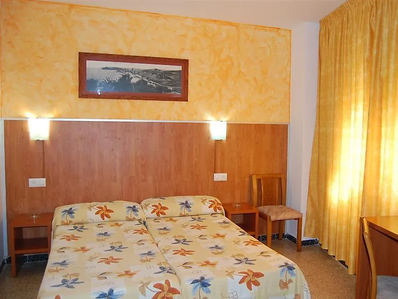 Hostal - Pension El Amigo Lloret de Mar 0*,  Spagna