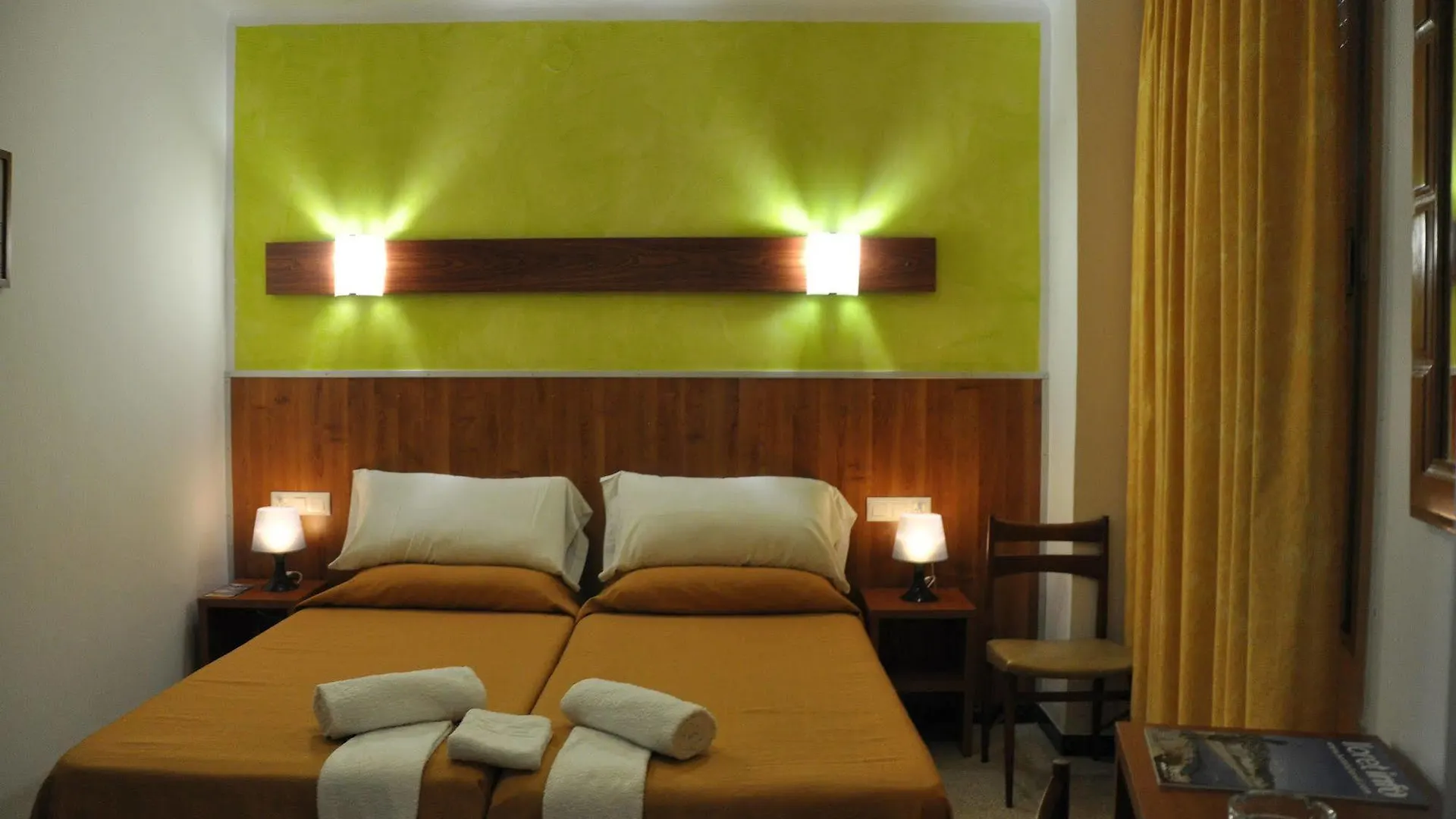 Hostal - Pension El Amigo Lloret de Mar 0*,  Spain