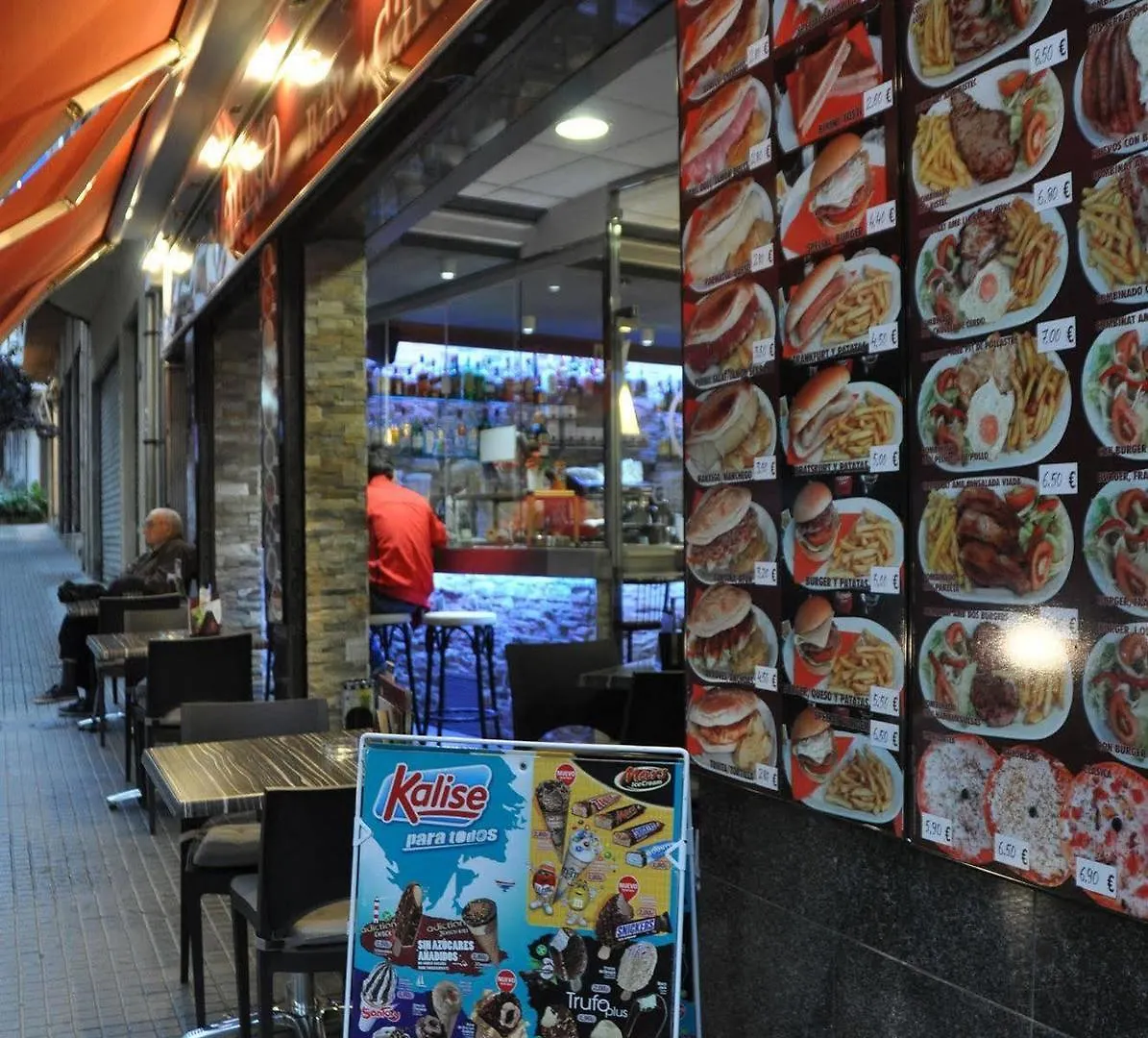 Affittacamere Hostal - Pension El Amigo Lloret de Mar Spagna