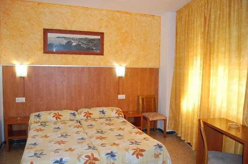 Hostal - Pension El Amigo Lloret de Mar 0*,  Spain