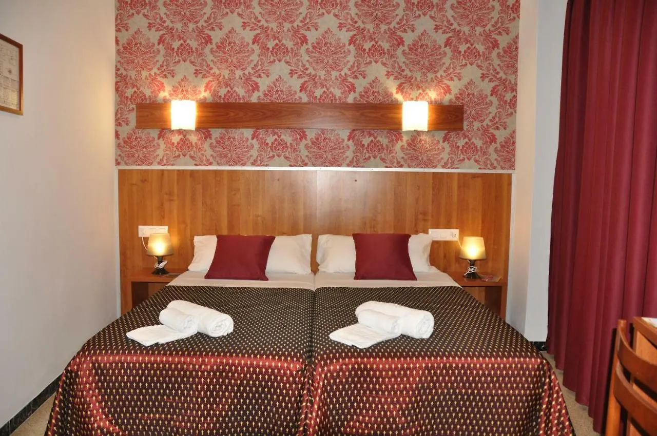 Hostal - Pension El Amigo Lloret de Mar Guest house