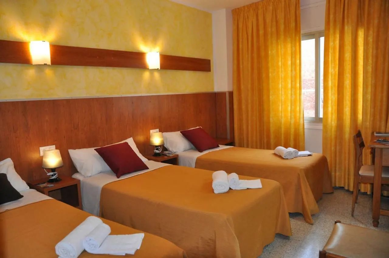 Hostal - Pension El Amigo Lloret de Mar Affittacamere