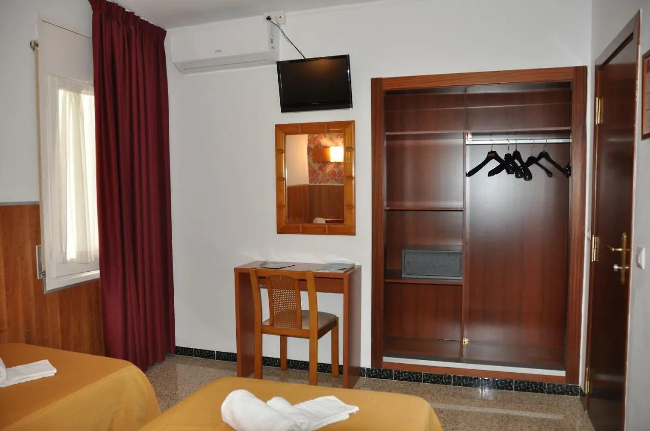 Guest house Hostal - Pension El Amigo Lloret de Mar